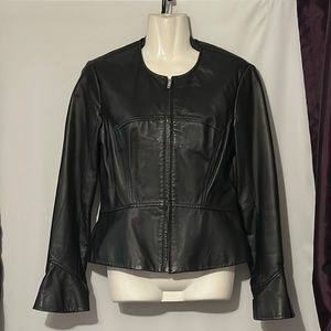 Newport News style fx sz 8 black leather collarless, zip front jacket, like new